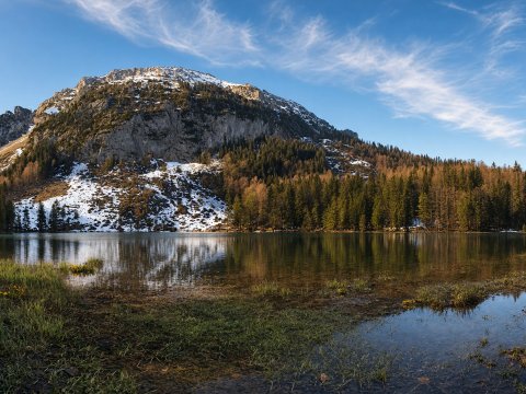 Schneefelder und schweigende Wälder – Leinwandbild